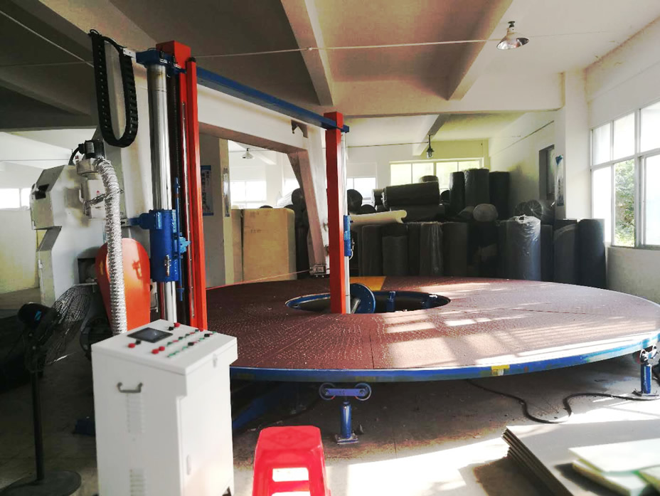 TWCHC-70 海綿圓盤平切機.jpg TWCHC-70 海綿圓盤平切機.jpg